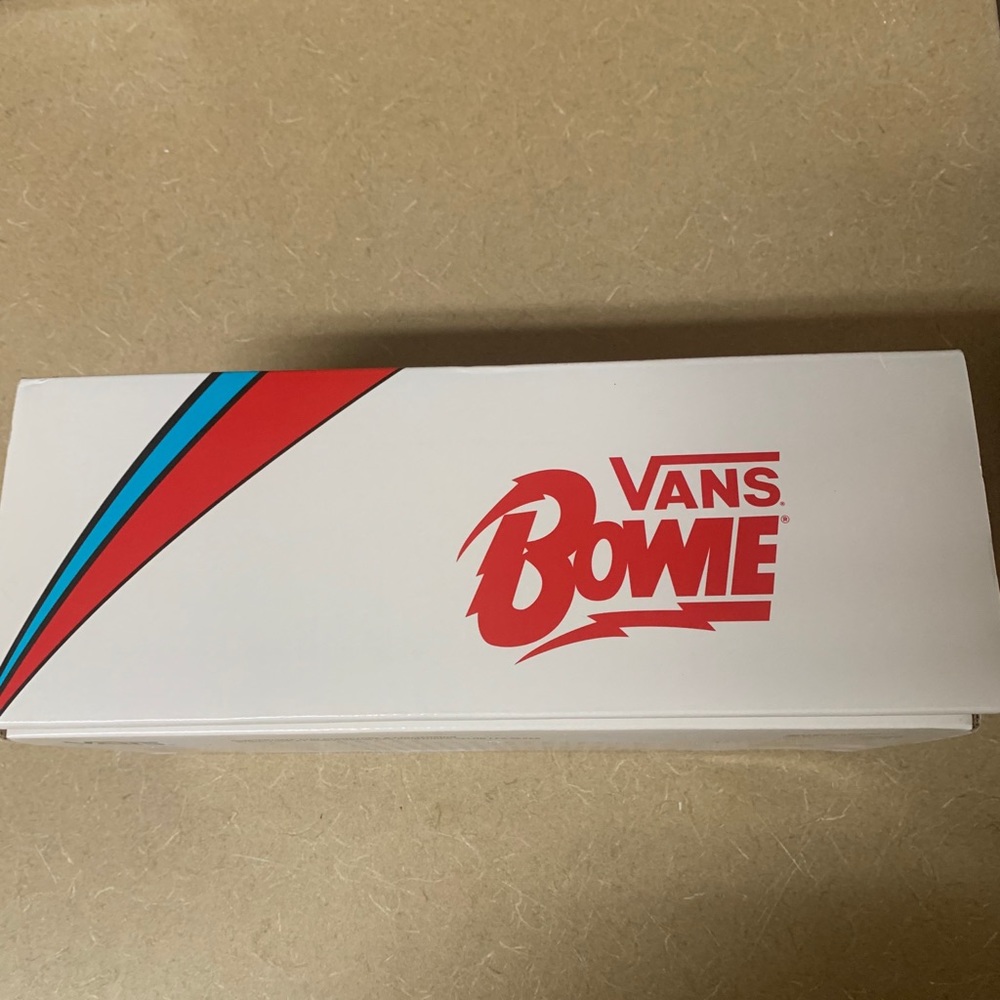 Vans - Picture 6 of 6